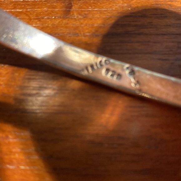 Sterling silver bangle - Picture 3 of 5